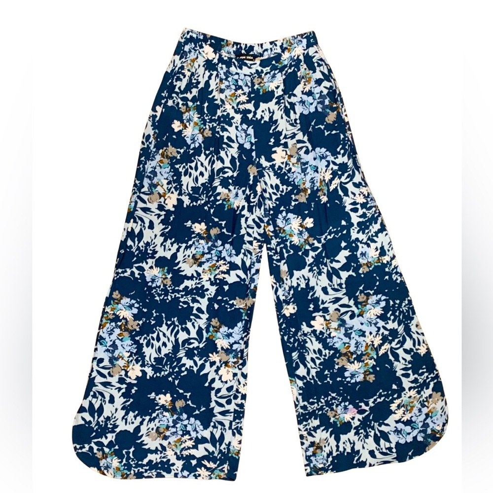 Women's Floral Pleated Dress Pants by Catharine Malandrino